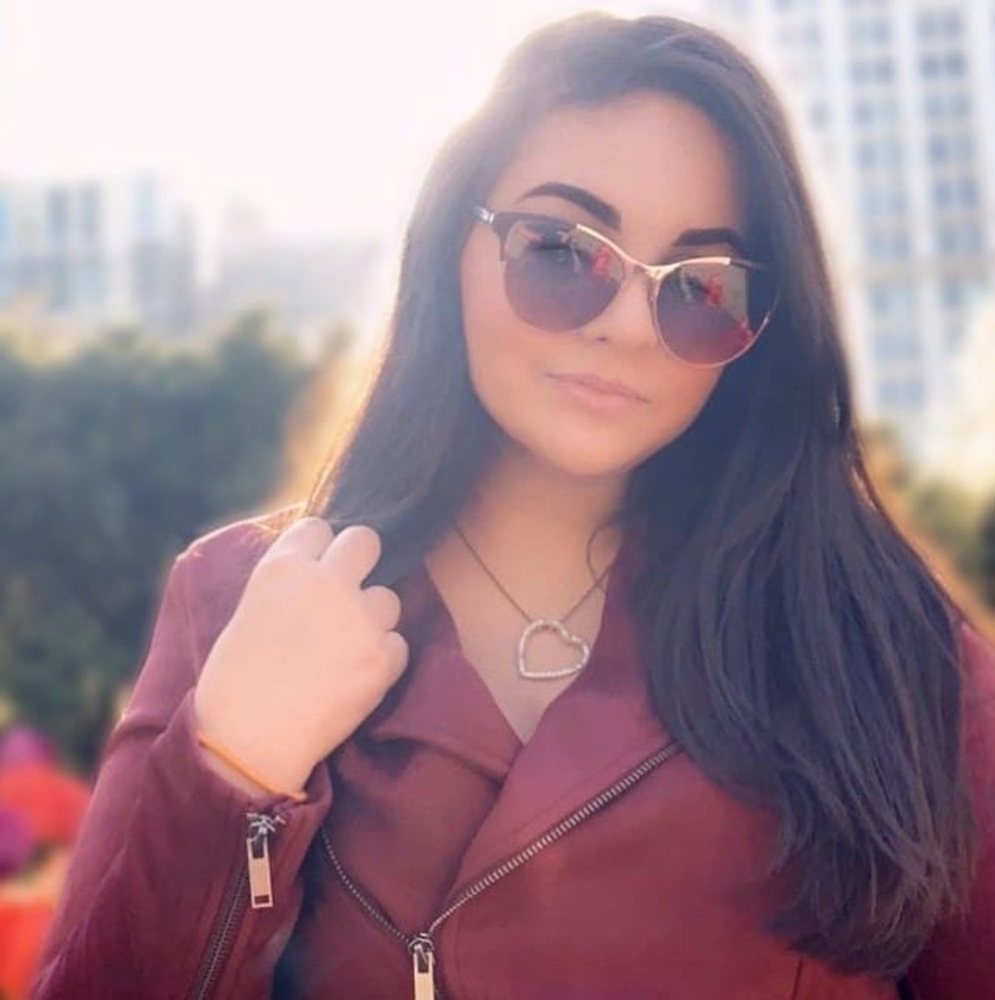 Meet your Posher, Gabrielle